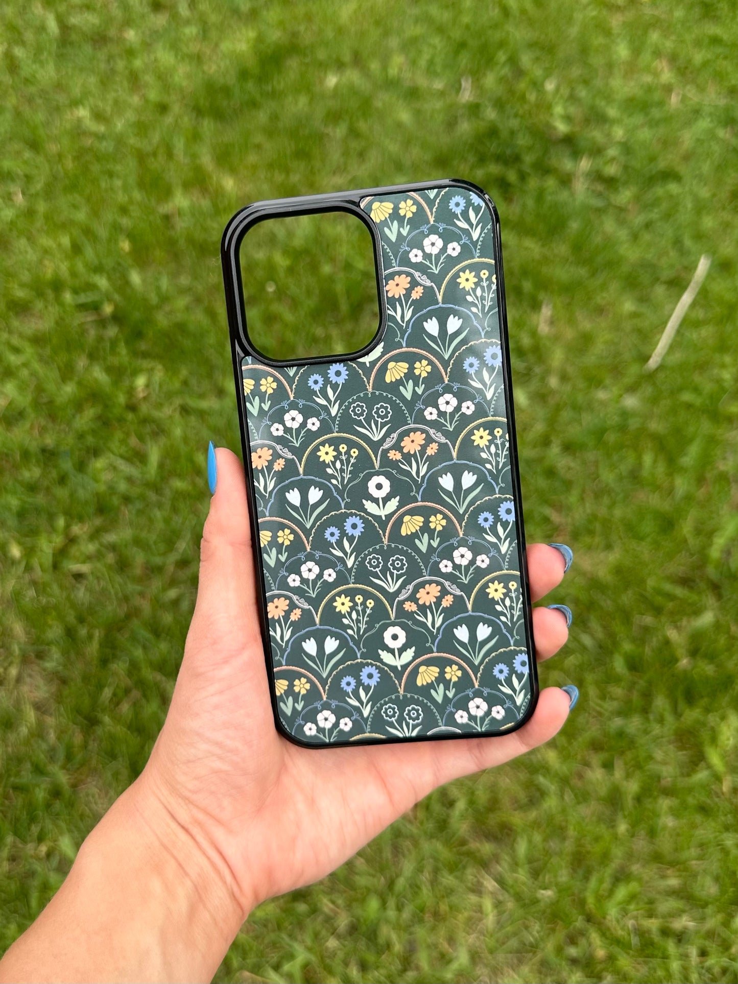 Coquette Bows or Retro Florals phone